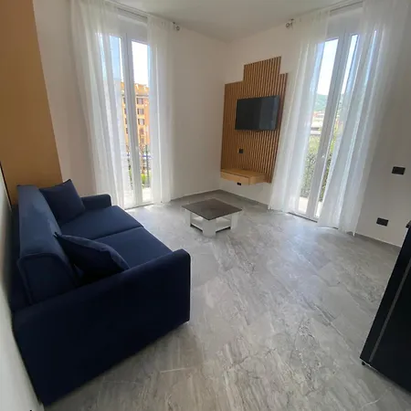 La Casa Della Stazione * La Spezia