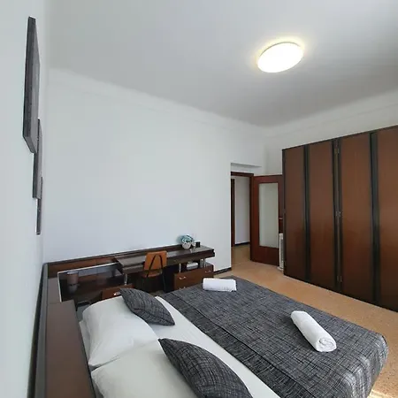Apartment La Casa Della Stazione La Spezia