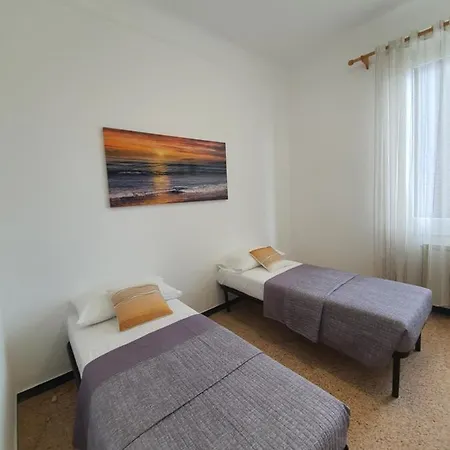 Apartment La Casa Della Stazione La Spezia